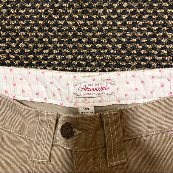 Tan Aeropostale vintage 2000s low rise corduroy flares 🌷 - Picture 2 of 3